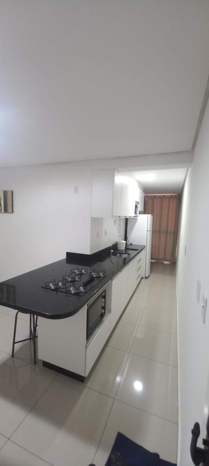 Apartamentos Ed London, Na Av Principal A Poucos Passos Das Termas 피라투바 외부 사진