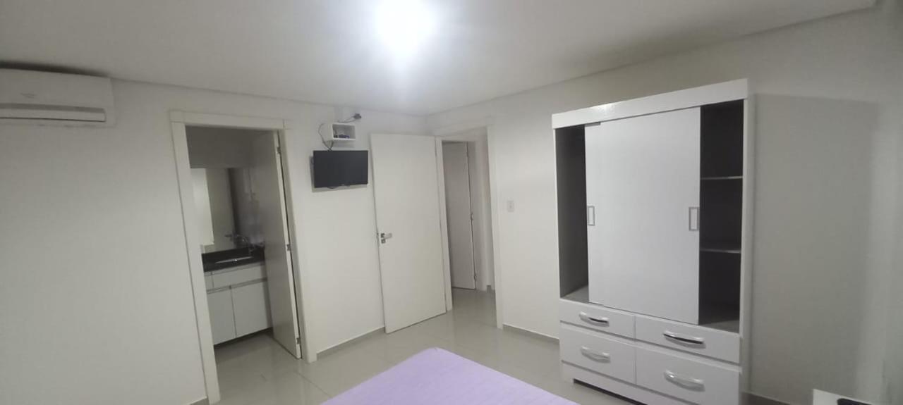 Apartamentos Ed London, Na Av Principal A Poucos Passos Das Termas 피라투바 외부 사진