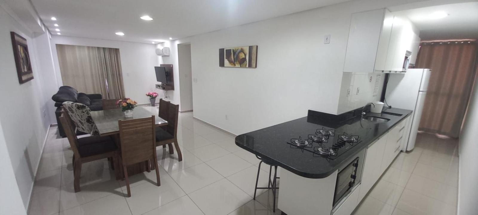 Apartamentos Ed London, Na Av Principal A Poucos Passos Das Termas 피라투바 외부 사진