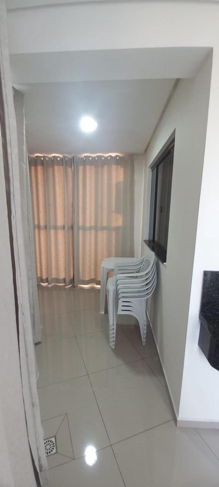 Apartamentos Ed London, Na Av Principal A Poucos Passos Das Termas 피라투바 외부 사진