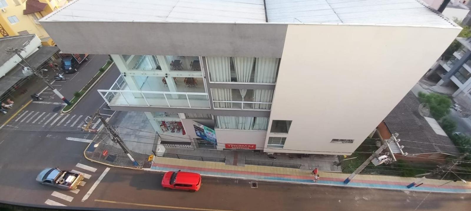 Apartamentos Ed London, Na Av Principal A Poucos Passos Das Termas 피라투바 외부 사진